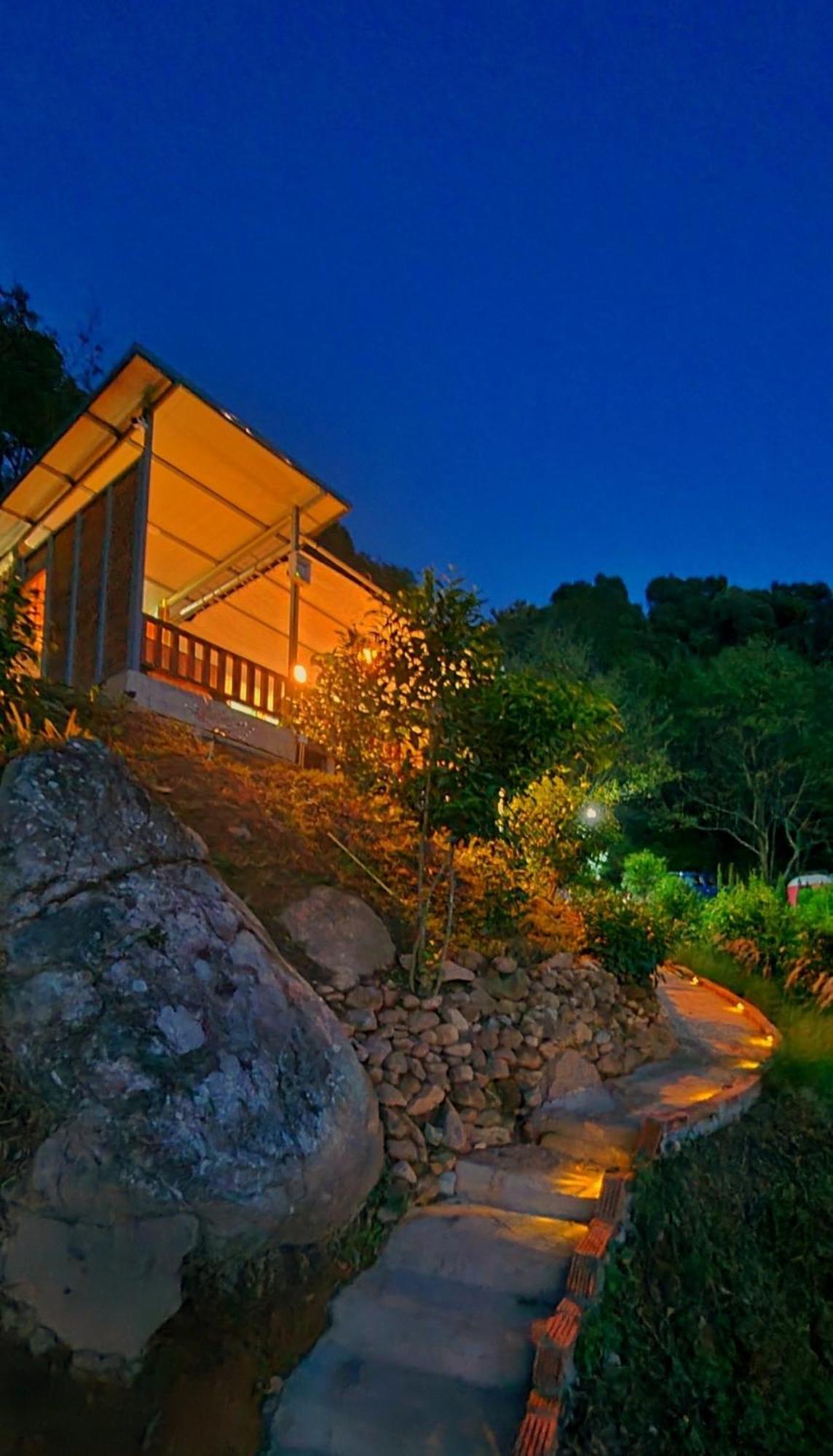 Отель Nam Dun Glamping-น้ำดั้นแกลมปิ้ง Ban Pang Bo Hu Bon Экстерьер фото